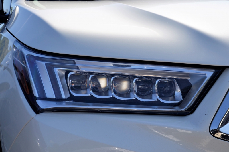 concession-auto-ST RAPHAEL-min_acura-headlamp-2834131